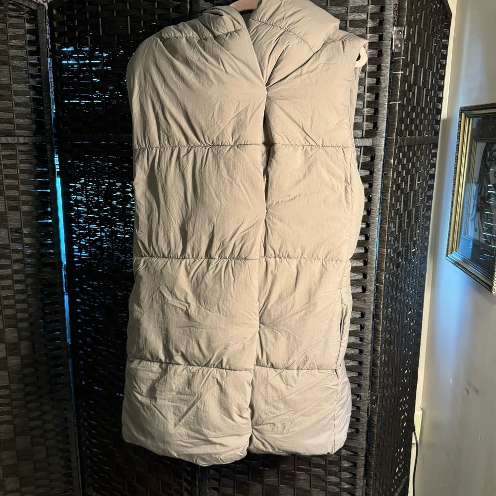 GAP Primaloft Vest Size Medium Tall